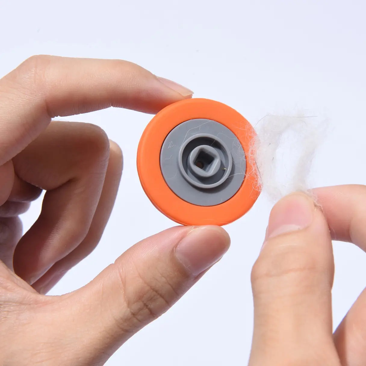 Remote-Controlled Electric Cat Toy: Self-Entertaining Rolling Ball for Feline Playtime